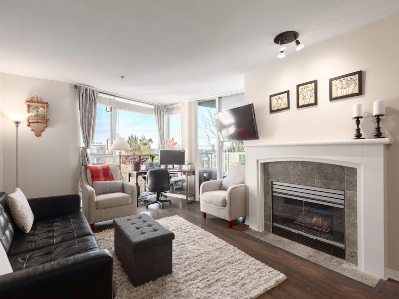 408 - 8460 Jellicoe Street, Vancouver BC V5S 4S8