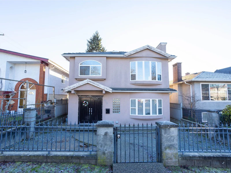 658 E 56th Avenue, Vancouver BC V5X 1R7