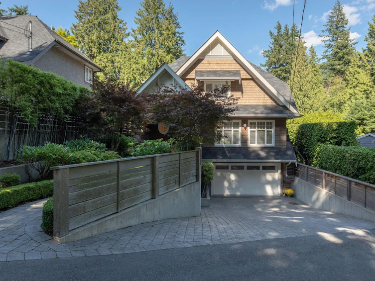 6417 Pitt Street, West Vancouver, BC, V7W 2C1