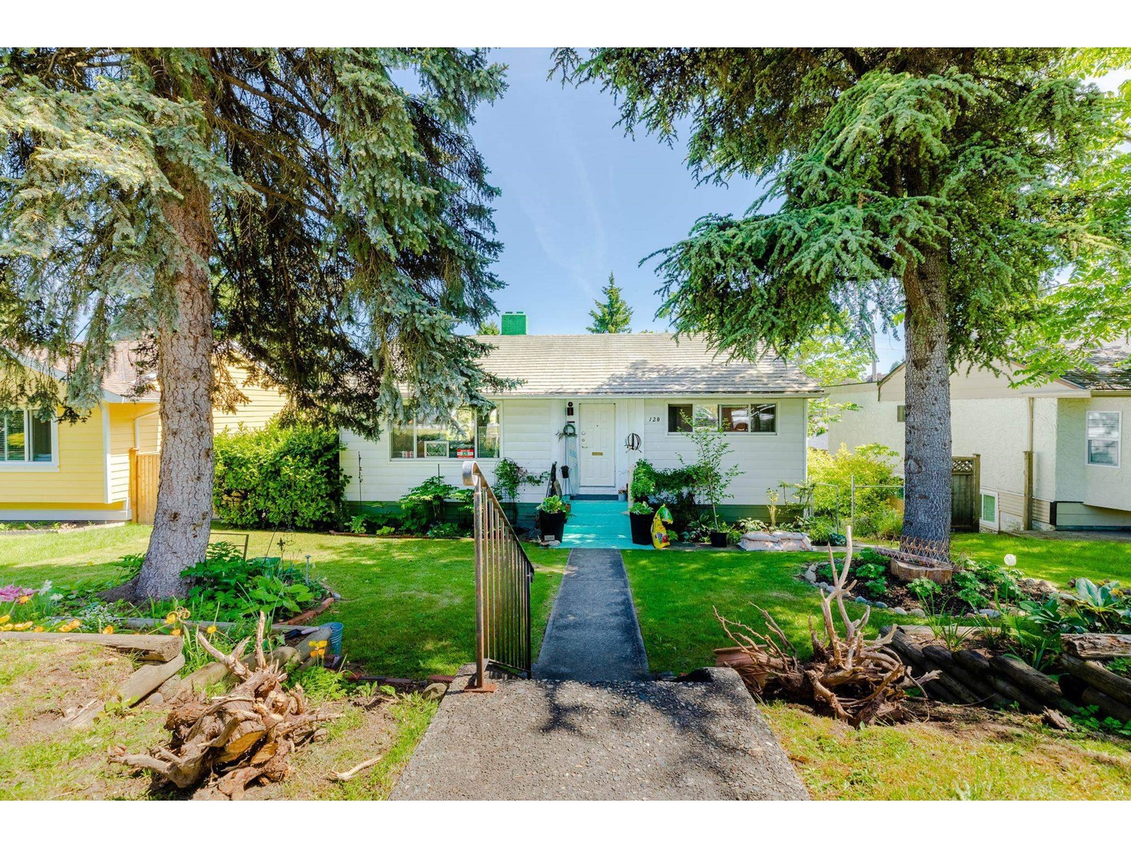 120 Glover Avenue, New Westminster, BC, V3L 2A6