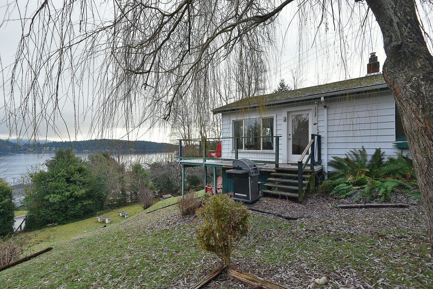 609 Glen Road, Gibsons, BC, V0N 1V9