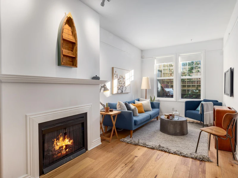 105 - 962 W 16th Avenue, Vancouver BC V5Z 1T2