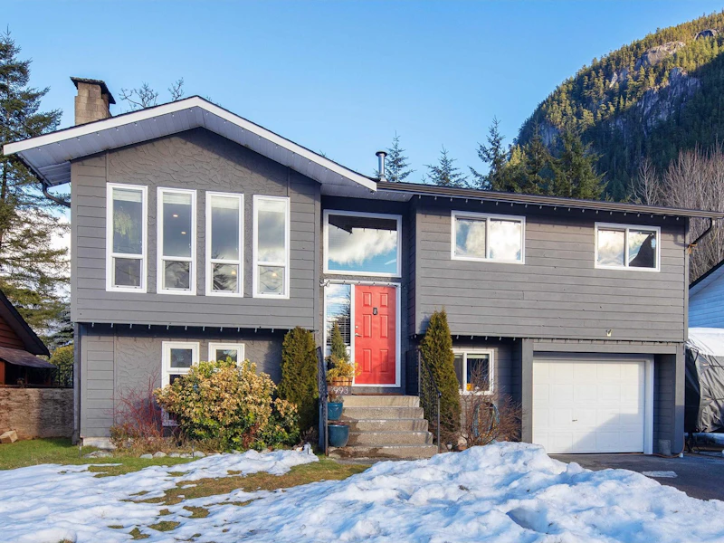 1993 Birch Drive, Squamish BC V0N 0C2
