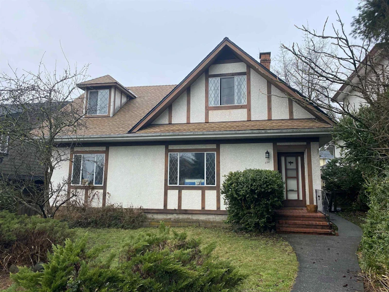 332 W 16th Street, North Vancouver BC V7M 1T8