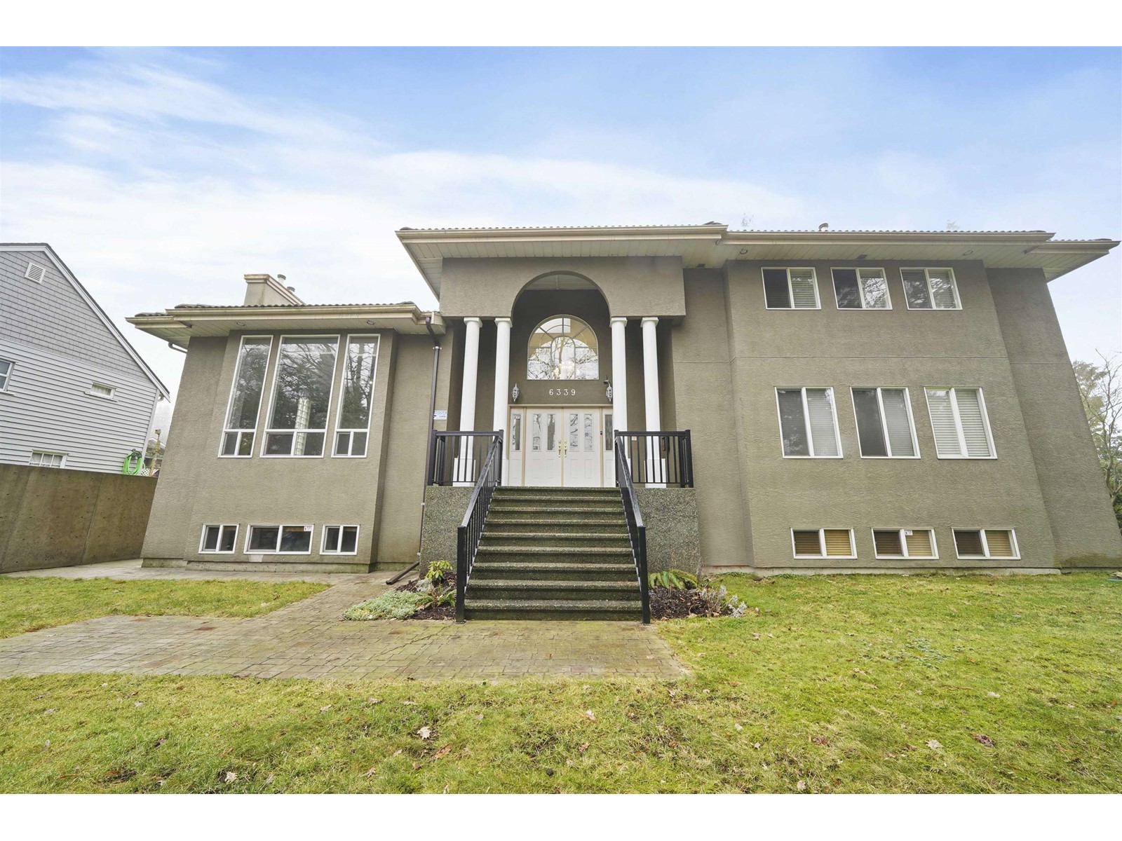 6339 Canada Way, Burnaby, BC, V5E 3P3
