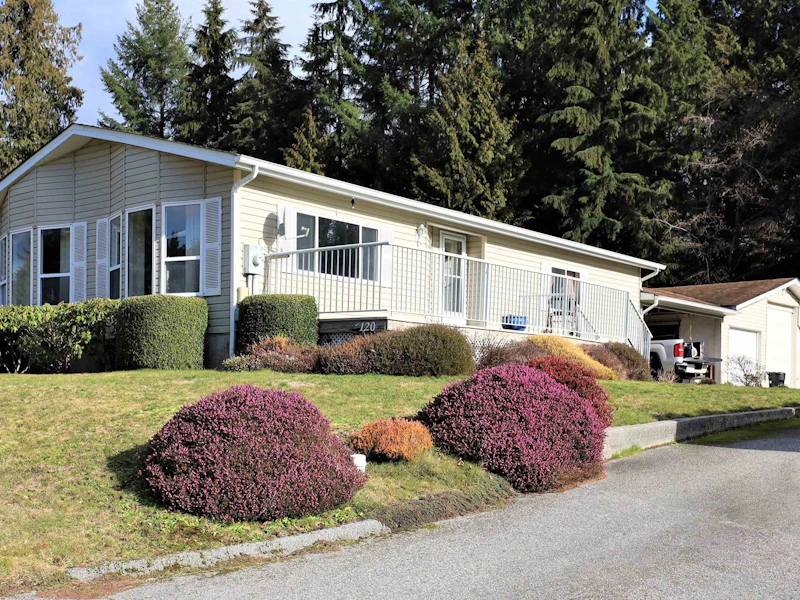 6120 S Gale Avenue, Sechelt BC