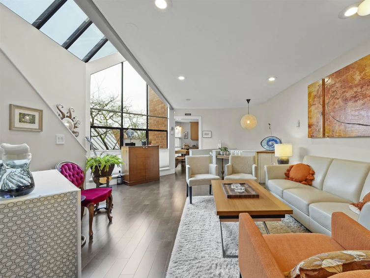 840 West 7th Avenue, Vancouver, BC, V5Z 1C1