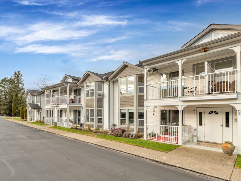 10 - 12296 224th Street, Maple Ridge BC V2X 0M2