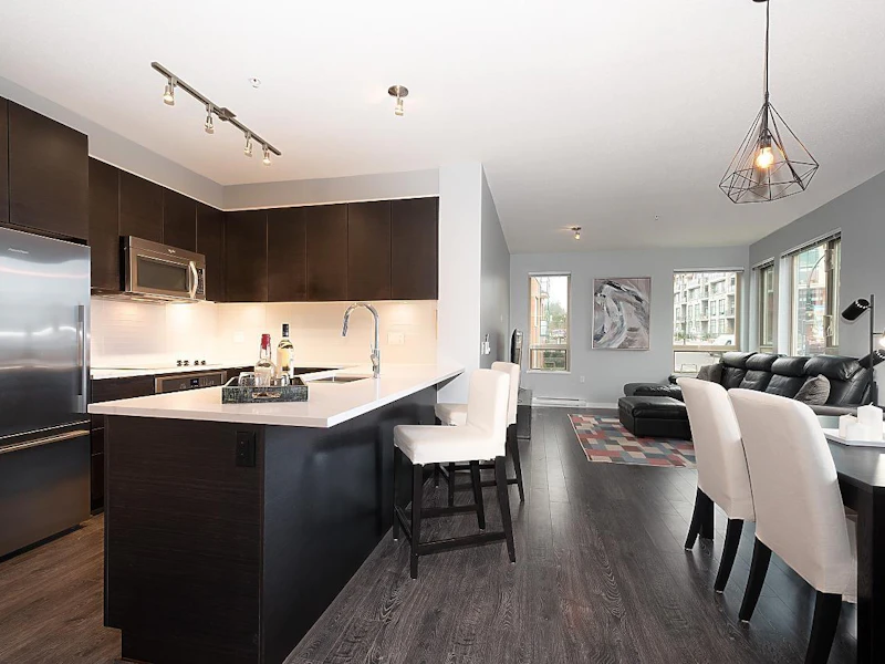 318 - 2665 Mountain Highway, North Vancouver BC