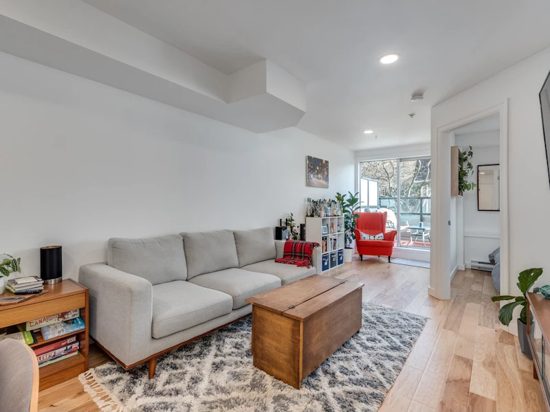 306 - 1718 Venables Street, Vancouver BC V5L 2H4