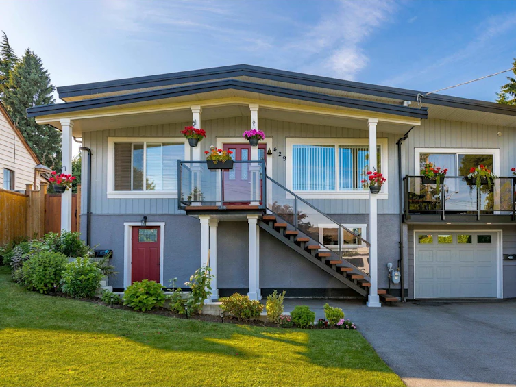 429 East Eighth Avenue, New Westminster, BC, V3L 4K9