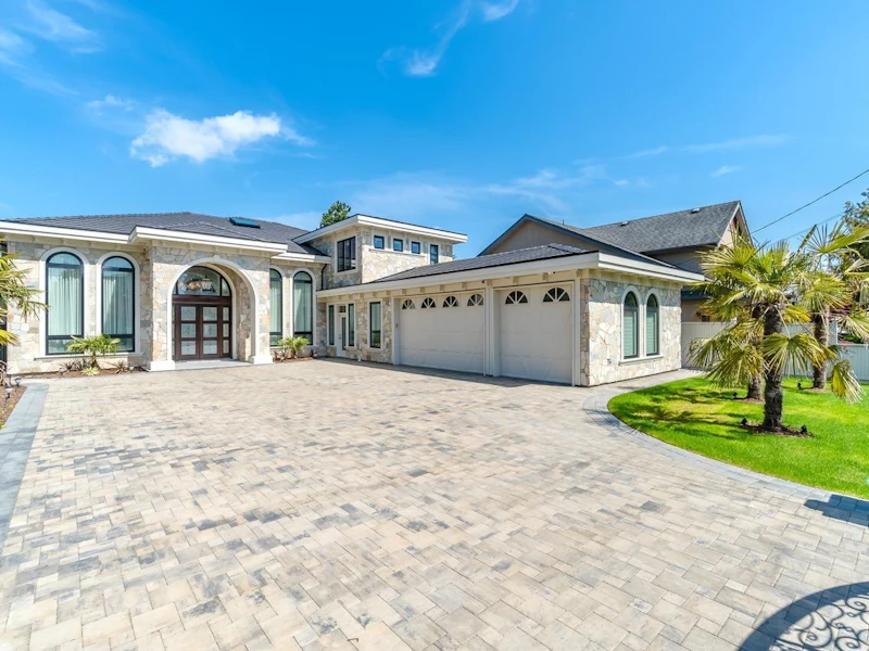 6631 Woodwards Road, Richmond BC V7E 1H2