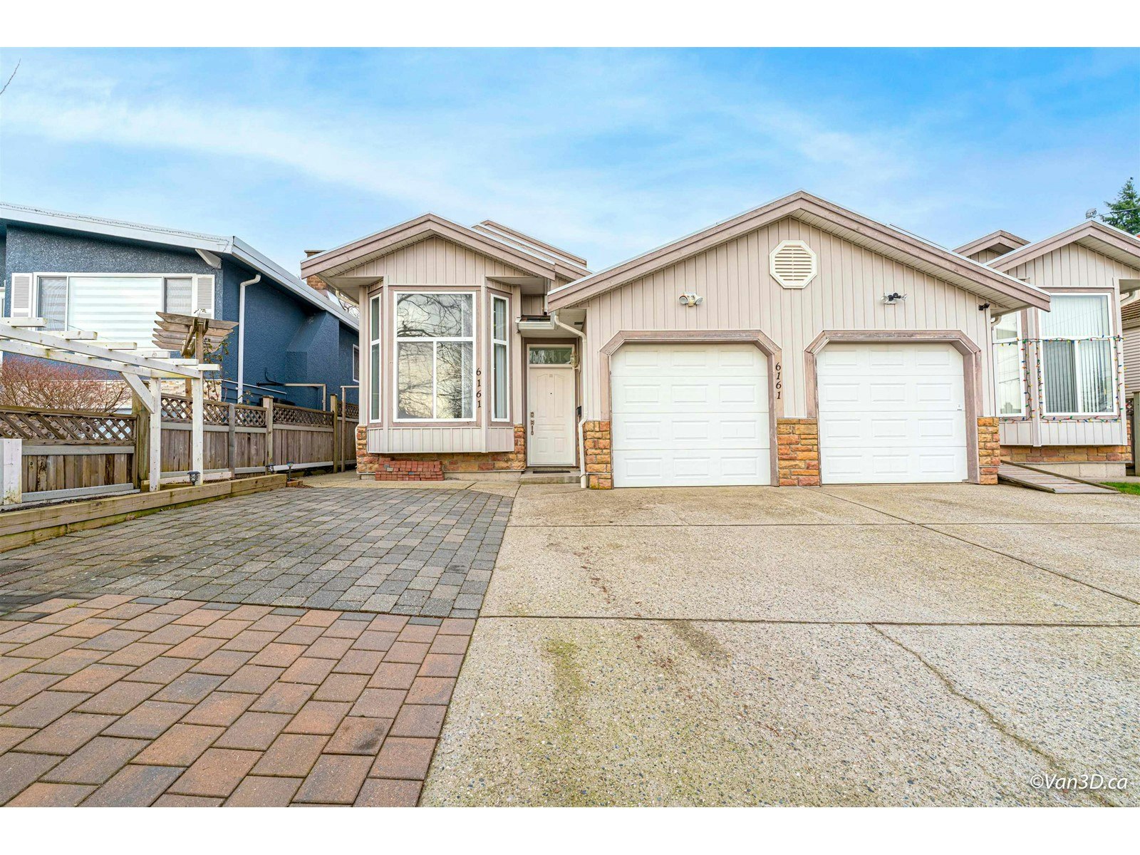 6161 Rumble Street, Burnaby, BC, V5J 2C8