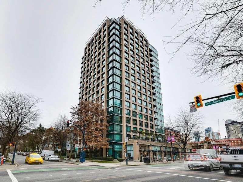 207 - 1003 Burnaby Street, Vancouver BC V6E 4R7