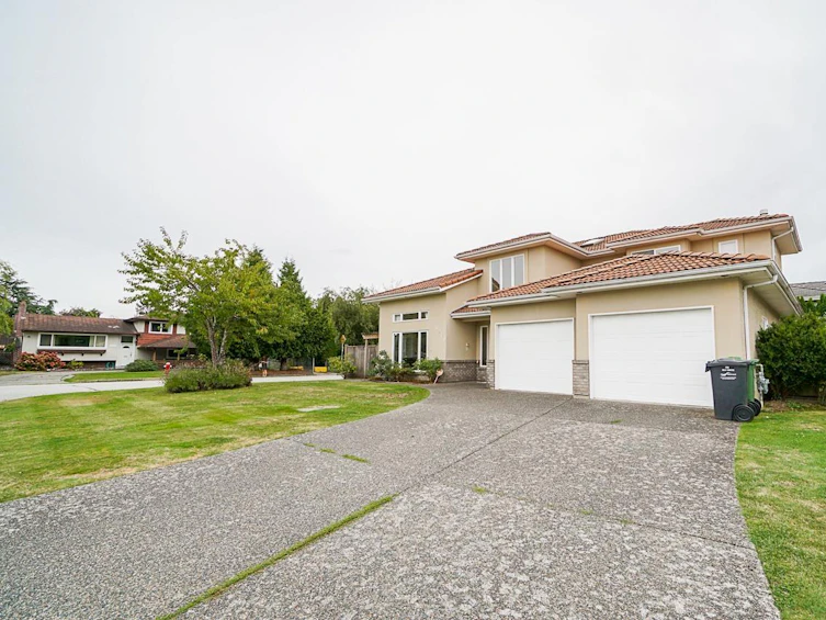 8300 Fairhurst Road, Richmond, BC, V7C 1Y8