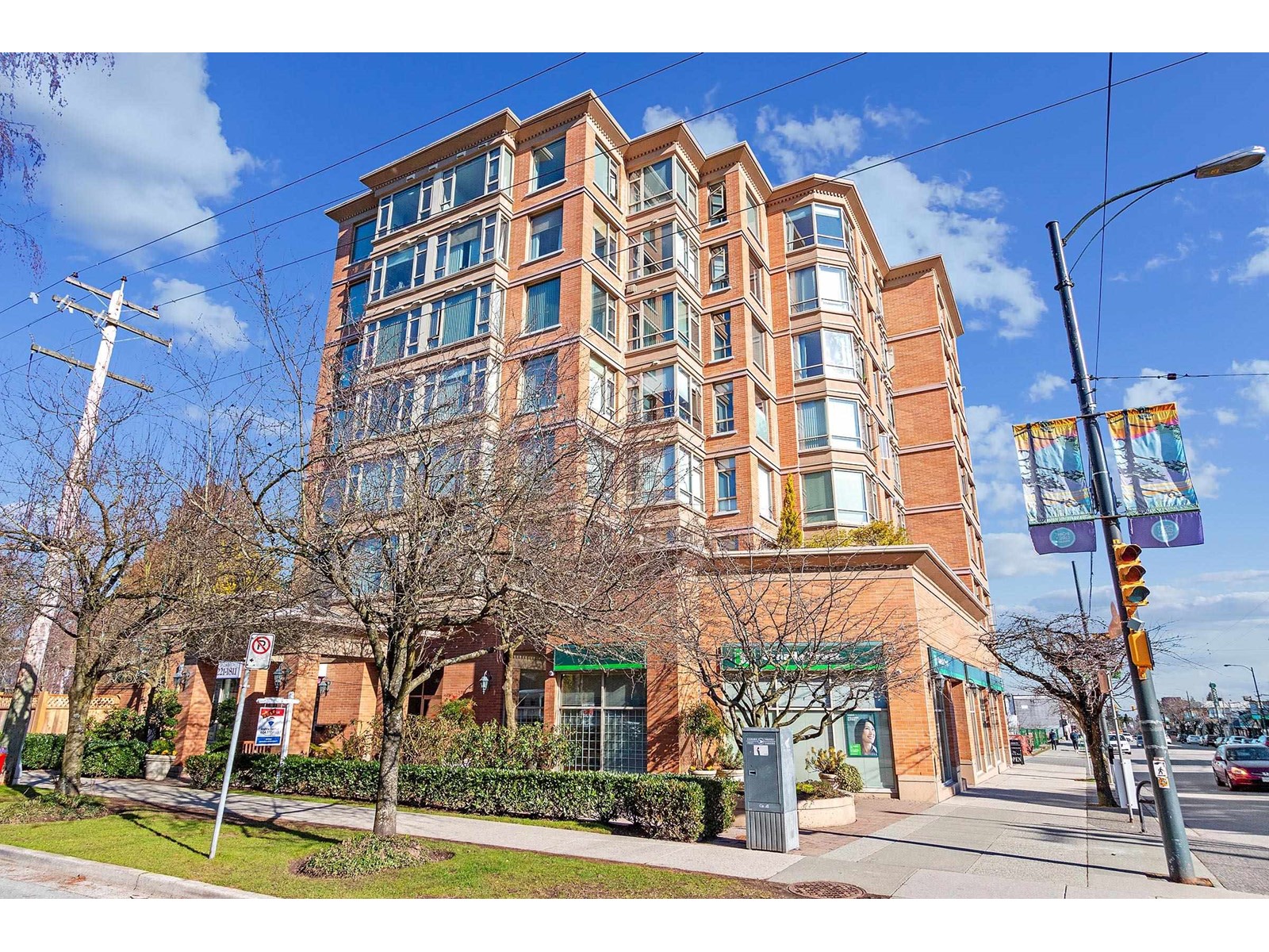 702-2580 Tolmie Street, Vancouver, BC, V6R 4R4