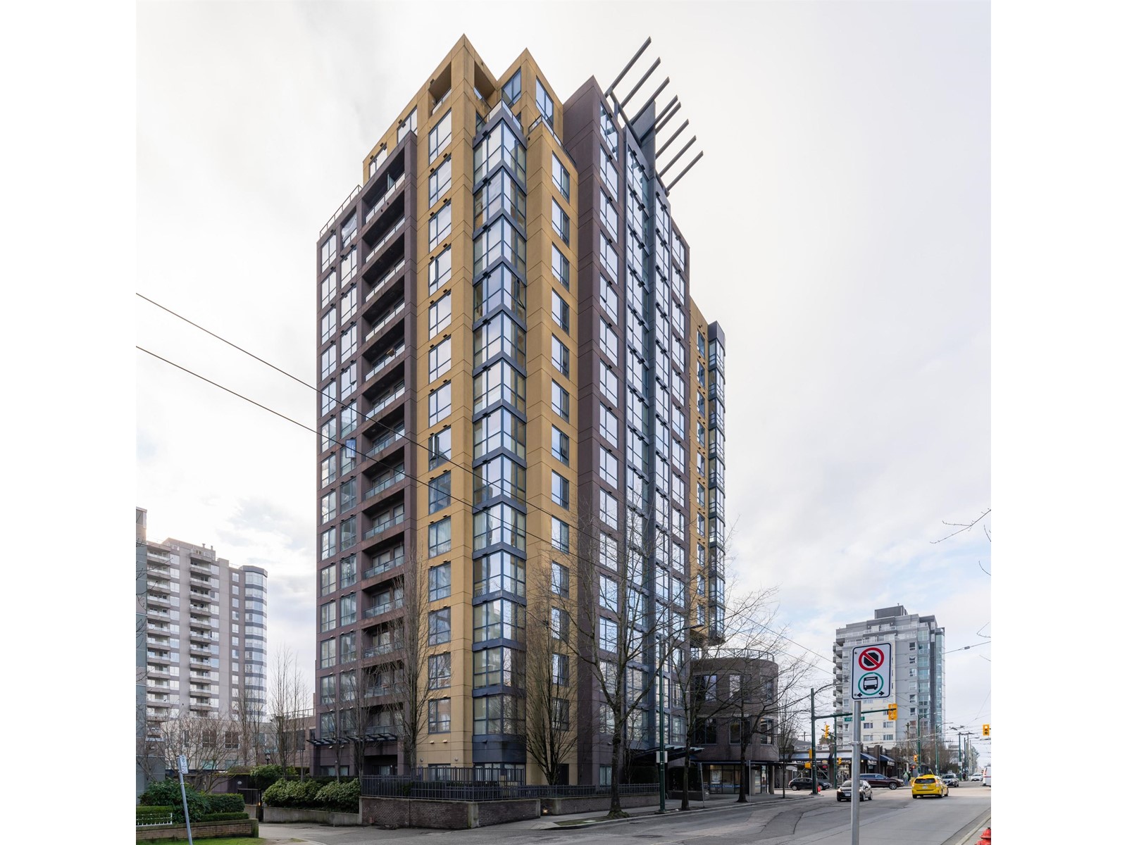 206-3438 Vanness Avenue, Vancouver, BC, V5R 6E7
