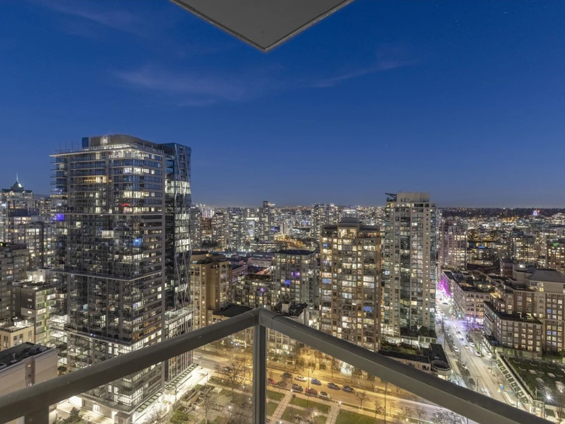 2604 - 1199 Seymour Street, Vancouver BC V6B 1K3