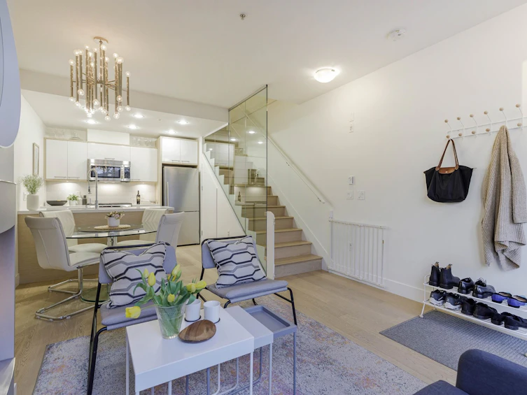 497 East 16th Avenue, Vancouver, BC, V5T 2T8