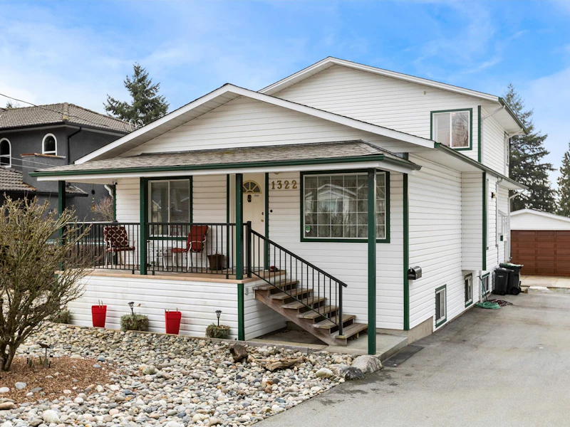1322 Ross Avenue, Coquitlam BC V3J 2K1