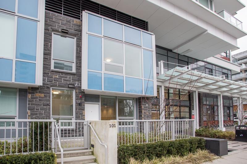 TH1-6900 Pearson Way, Richmond, BC, V7C 0C9