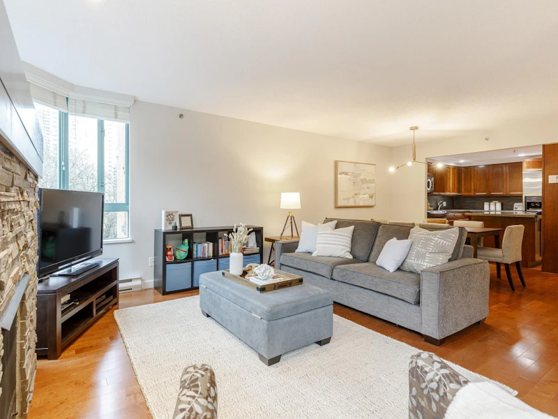 303 - 1132 Haro Street, Vancouver BC V6E 1C9