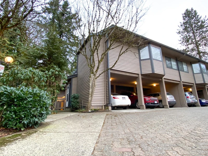 8560 Woodgrove Place, Burnaby BC V5A 4B1