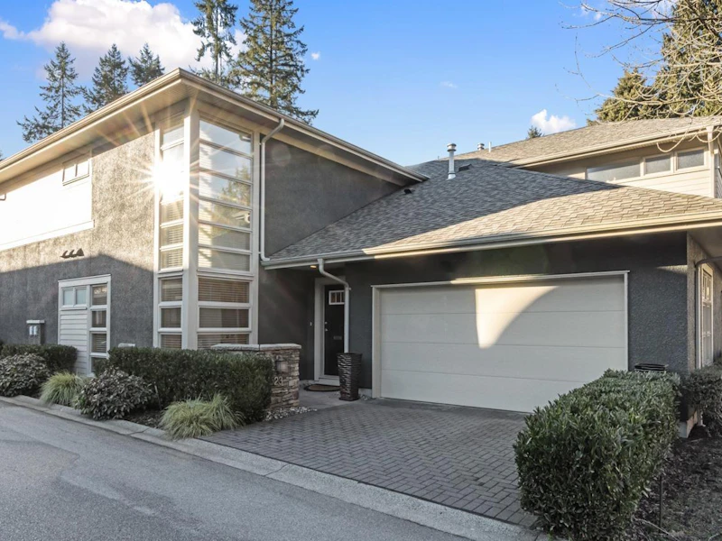 23 - 3750 Edgemont Boulevard, North Vancouver BC V7R 2P8