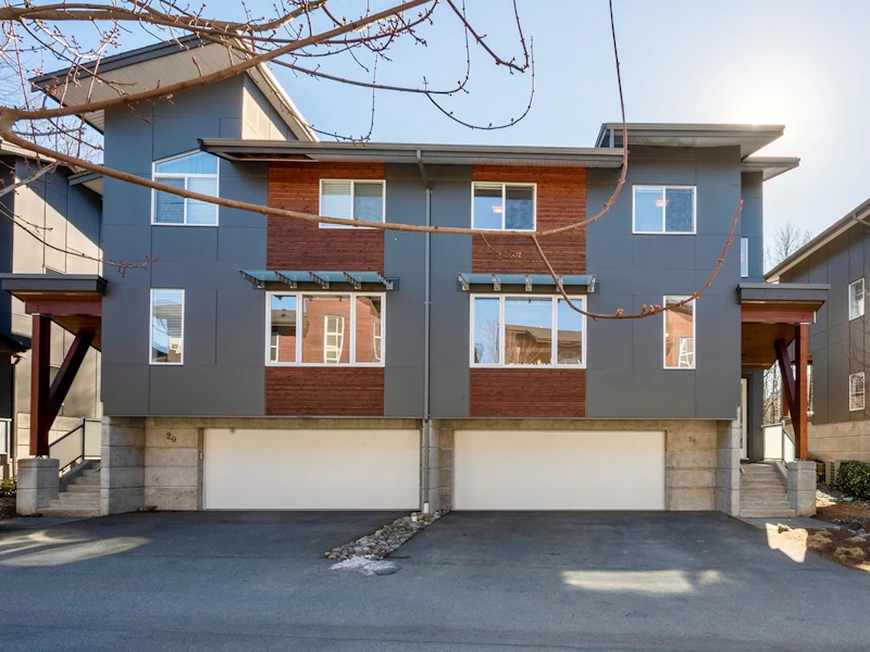18 - 41488 Brennan Road, Squamish BC V0N 0A4