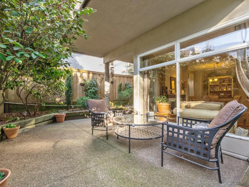 107 - 1963 W 3rd Avenue, Vancouver BC V6J 1L2
