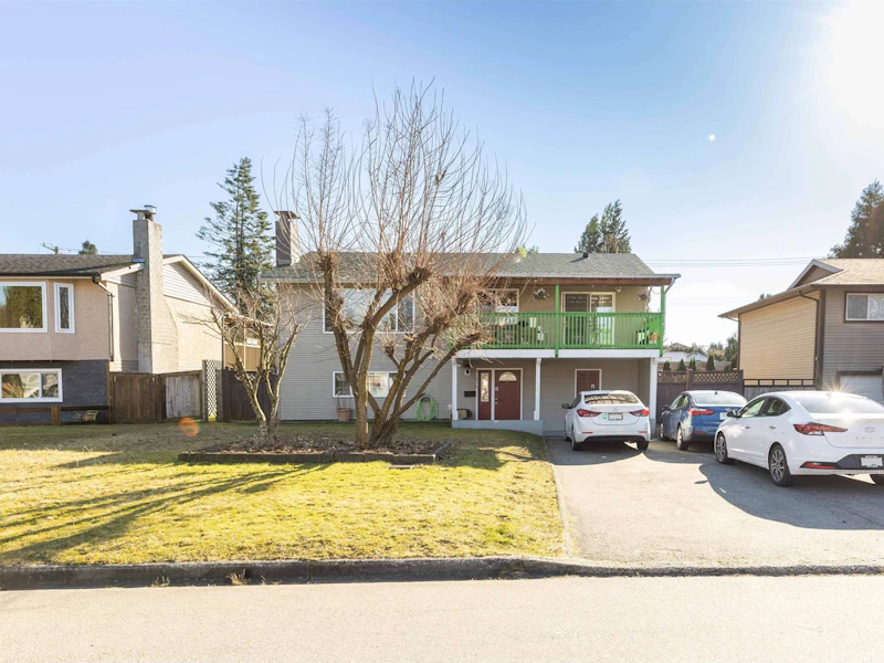 21876 Laurie Avenue, Maple Ridge BC V2X 7V8