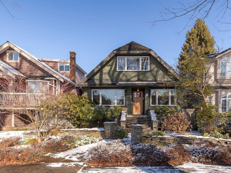 869 West 26th Avenue, Vancouver, BC, V5Z 2E9