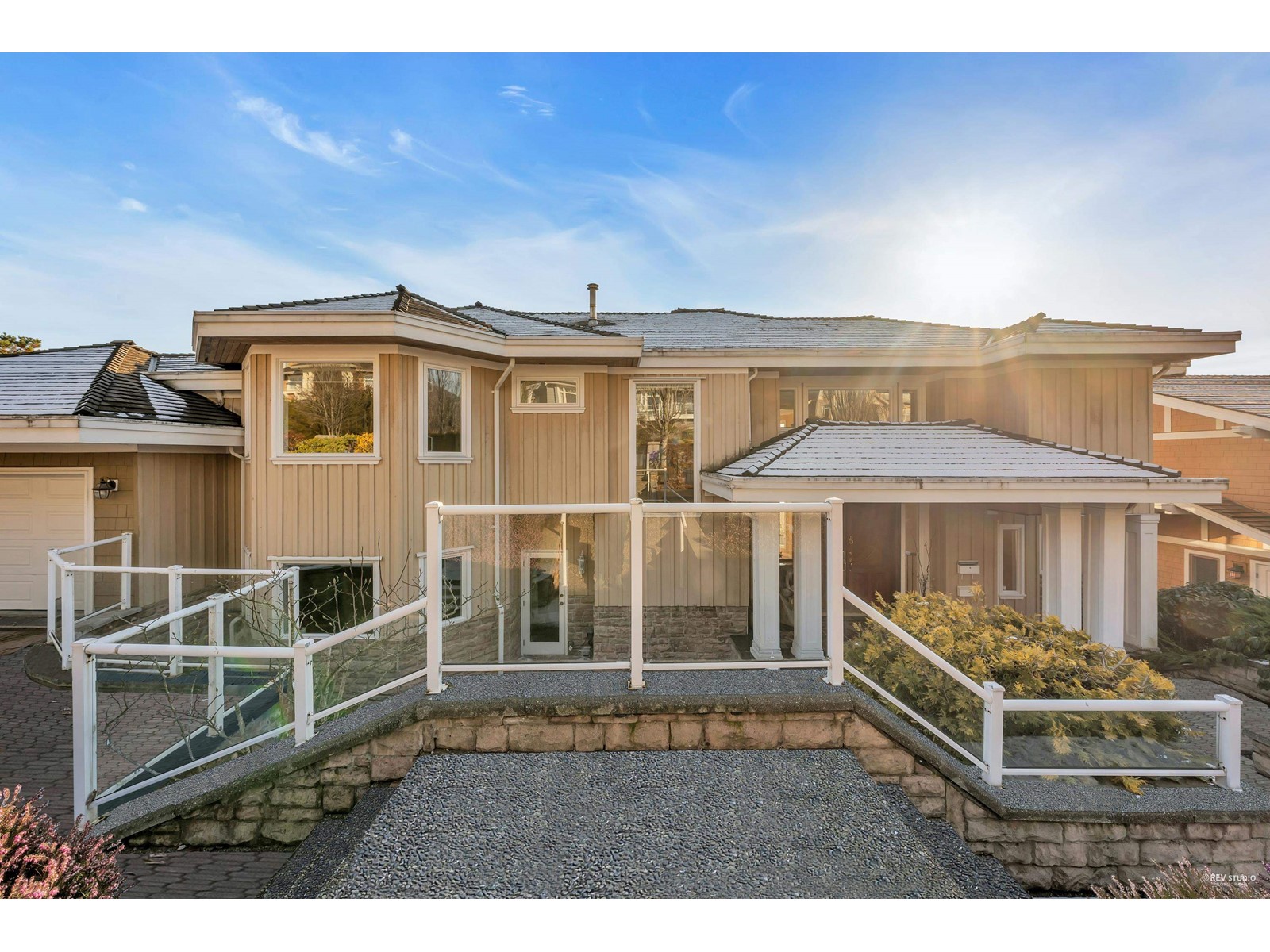 2326 Orchard Lane, West Vancouver, BC, V7V 4X6