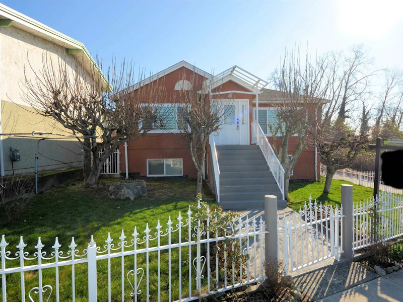 8234 Argyle Street, Vancouver BC