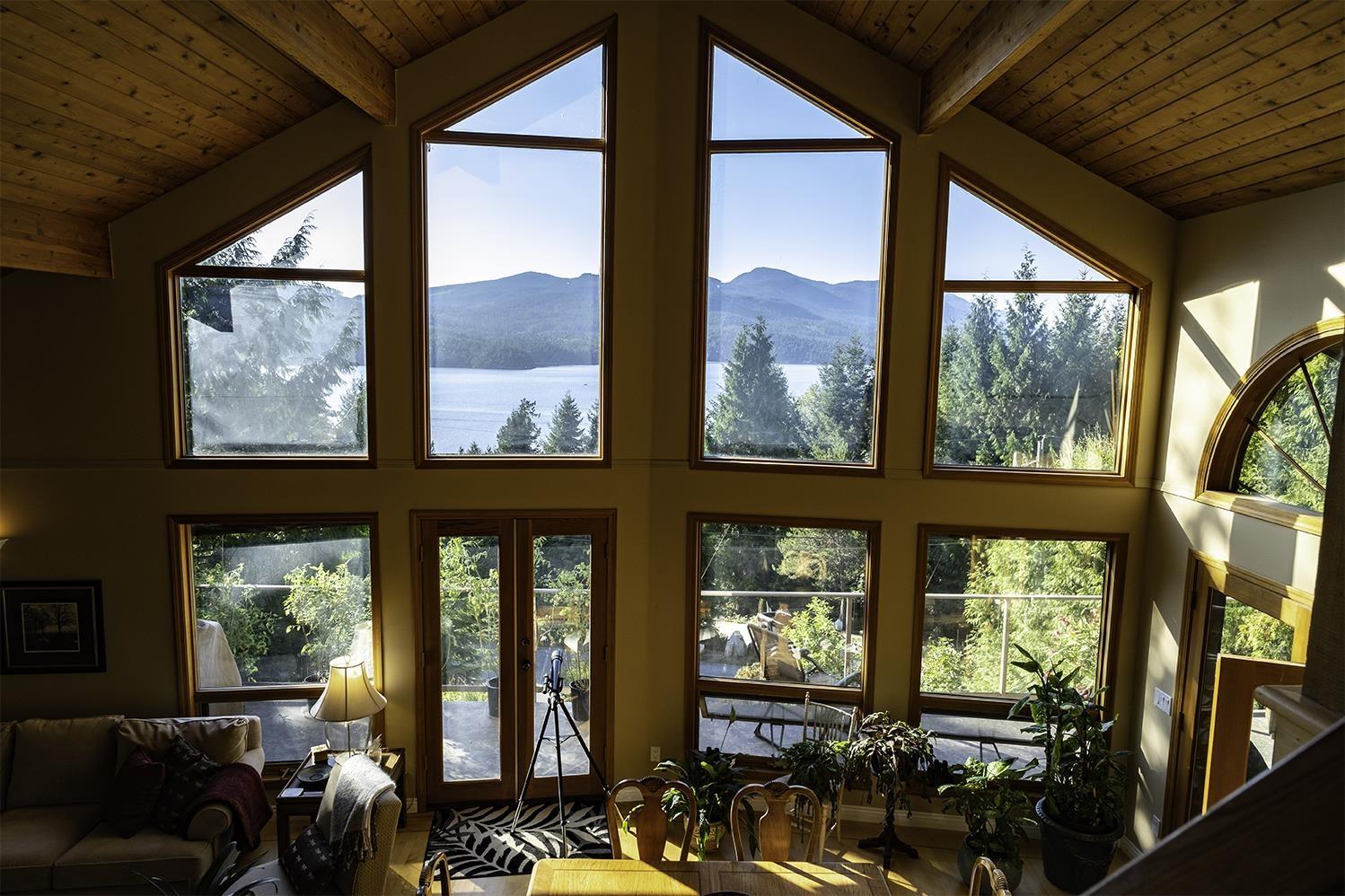6968 Porpoise Drive, Sechelt, BC, V7Z 0C8