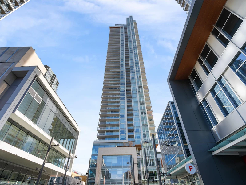 4206 - 4670 Assembly Way, Burnaby BC