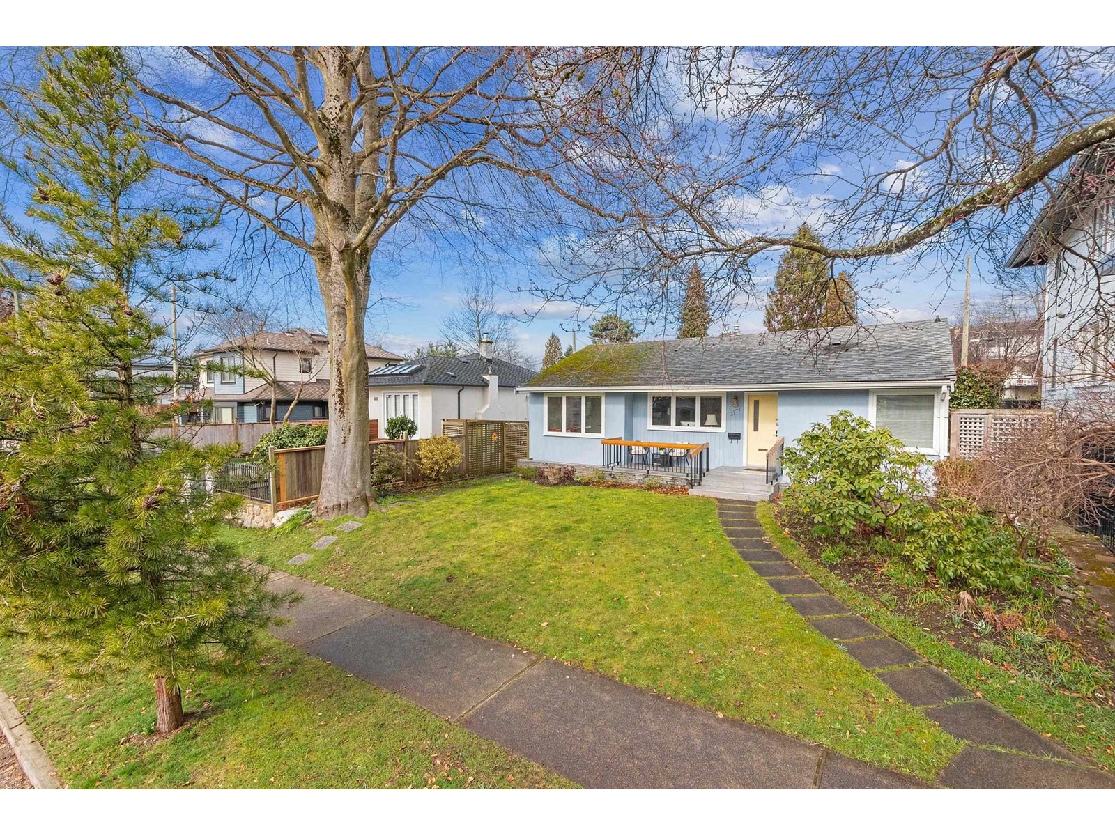 3771 West 3rd Avenue, Vancouver, BC, V6R 1M2