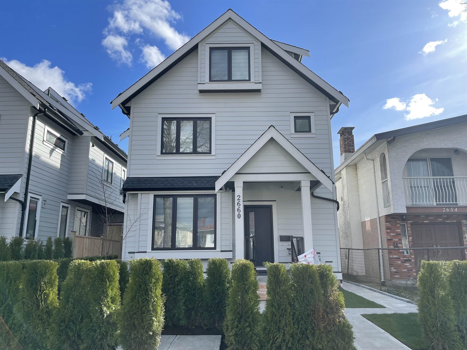 2660 East 19th Avenue, Vancouver, BC, V5M 2S4