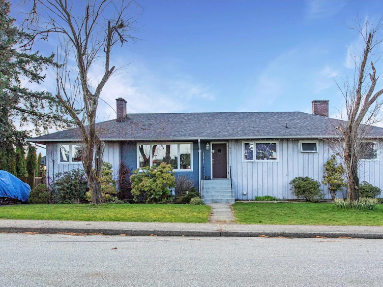 8691 11th Avenue, Burnaby, BC, V3N 2P9