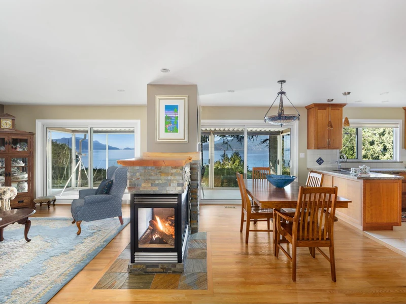80 Seaview Place, West Vancouver BC V0N 0A2