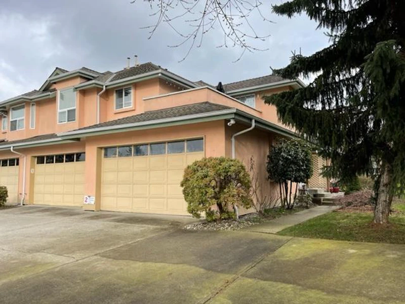 4 - 19044 118b Avenue, Pitt Meadows BC V3Y 2R2