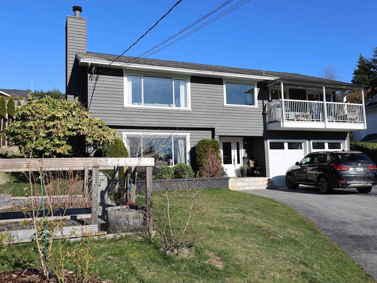 1554 Grandview Road, Gibsons, BC, V0N 1V5