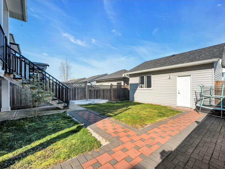 221 Phillips Street, New Westminster, BC, V3M 5N9