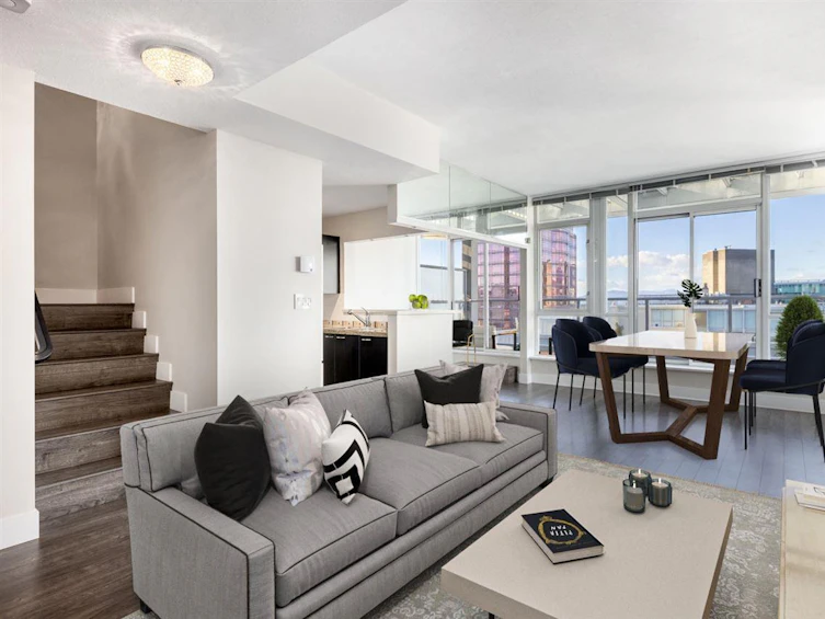 2204-1420 West Georgia Street, Vancouver, BC, V6G 3K4