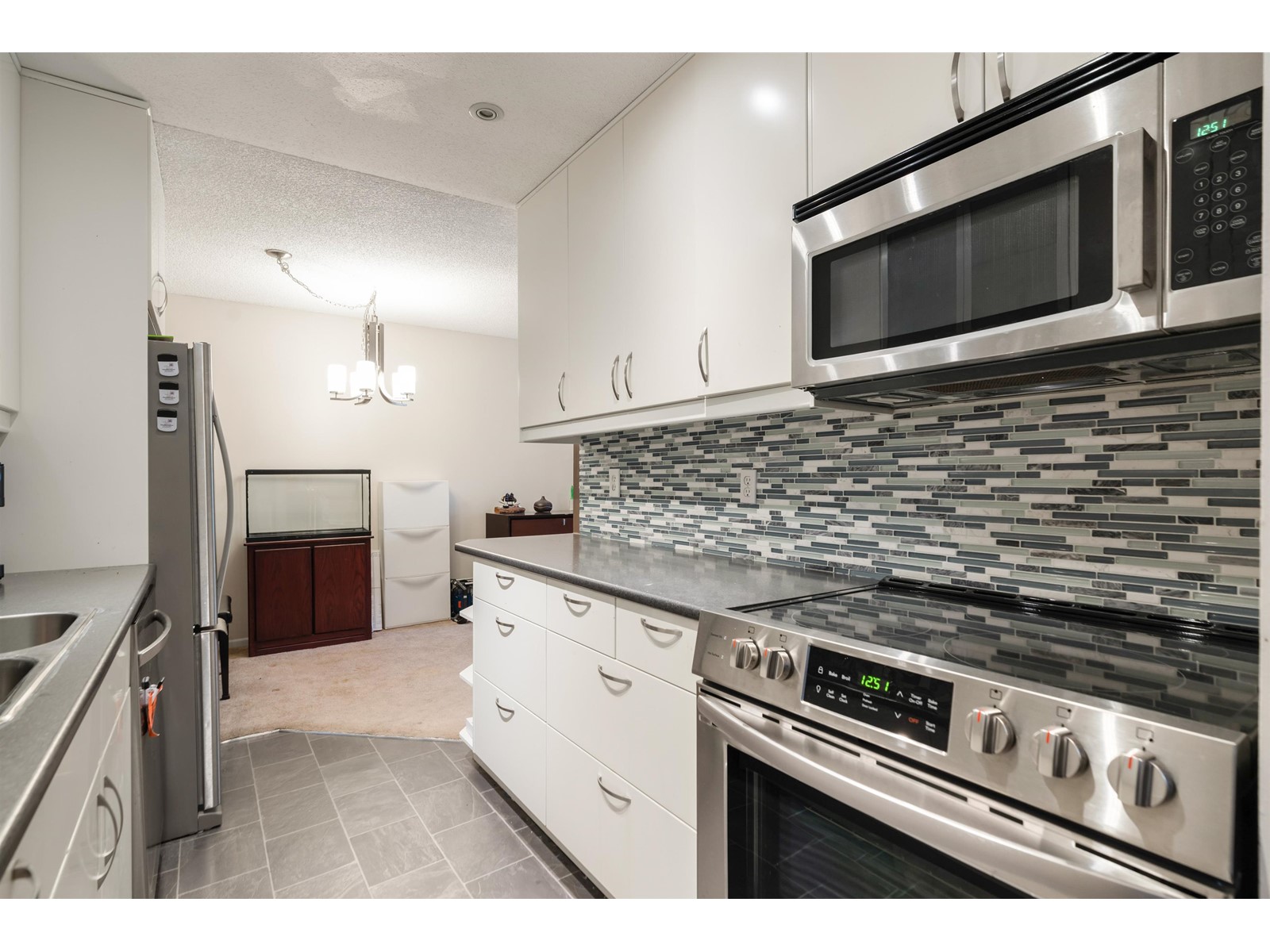 220-3921 Carrigan Court, Burnaby, BC, V3N 4J7