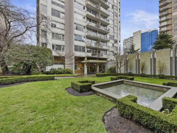 802-1850 Comox Street, Vancouver, BC, V6G 1R3