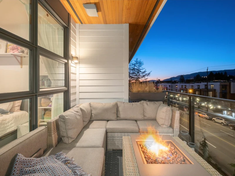 403 - 747 E 3rd Street, North Vancouver BC