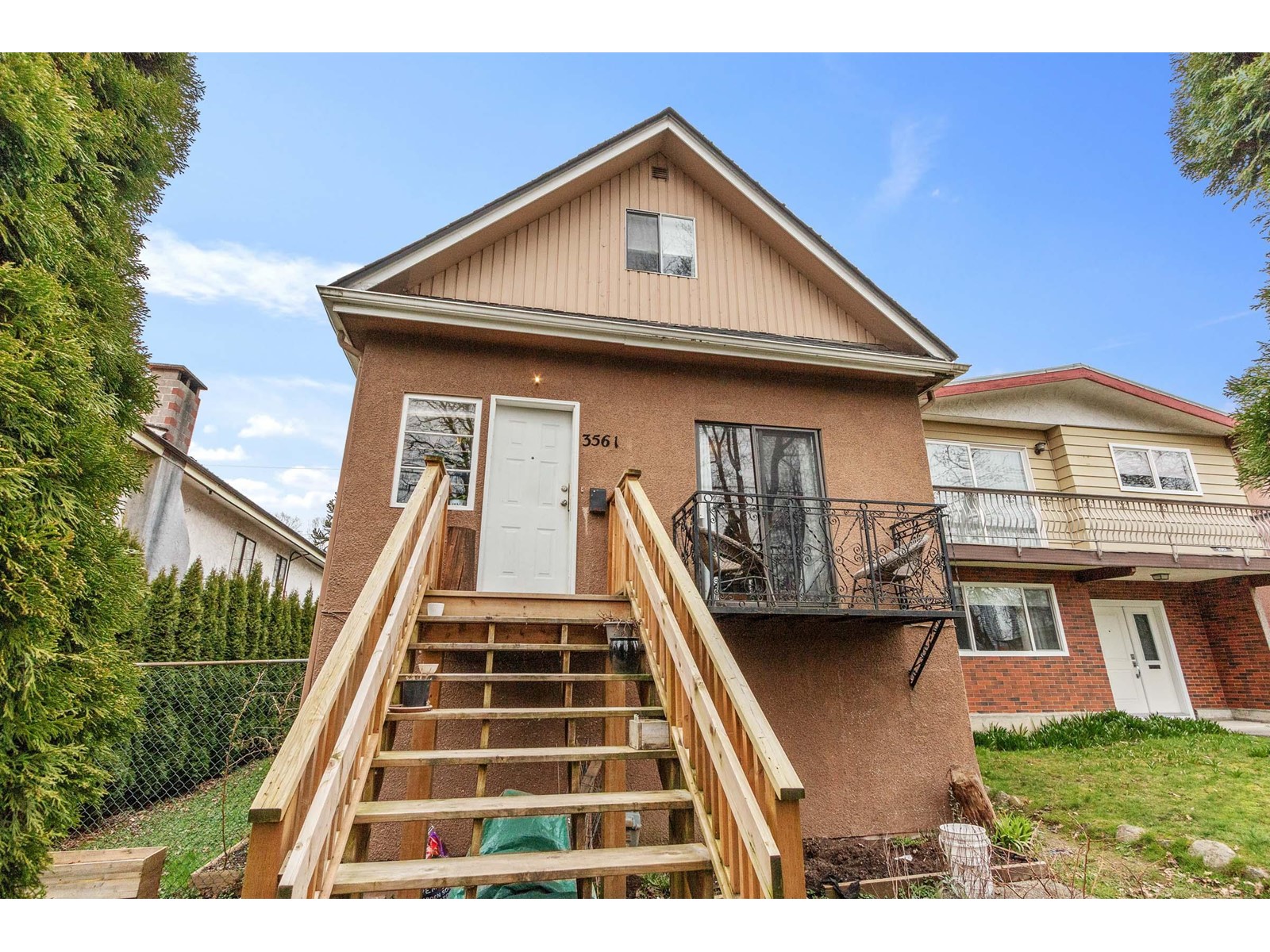 3561 Adanac Street, Vancouver, BC, V5K 2P8