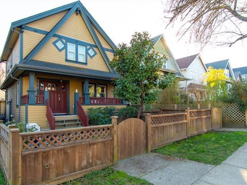 768 E 11th Avenue, Vancouver BC V5T 2E5