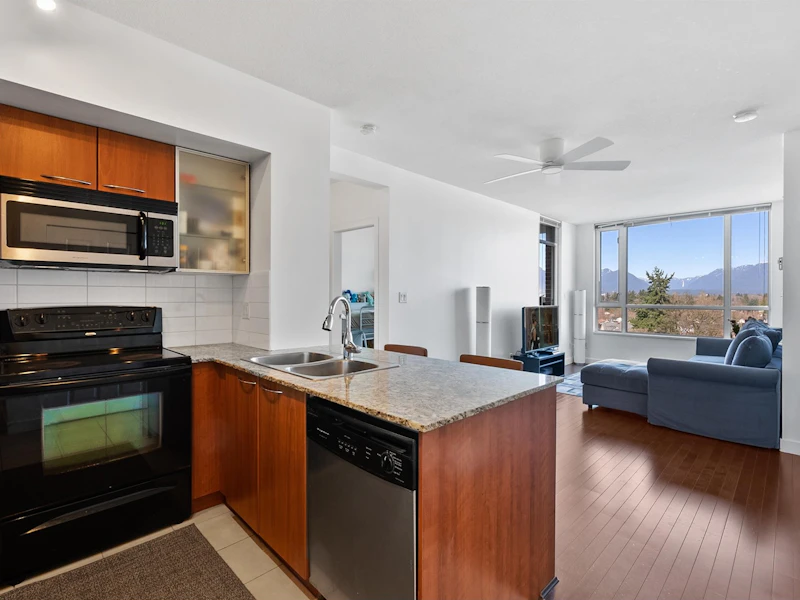 510 - 4028 Knight Street, Vancouver BC V5N 5Y8